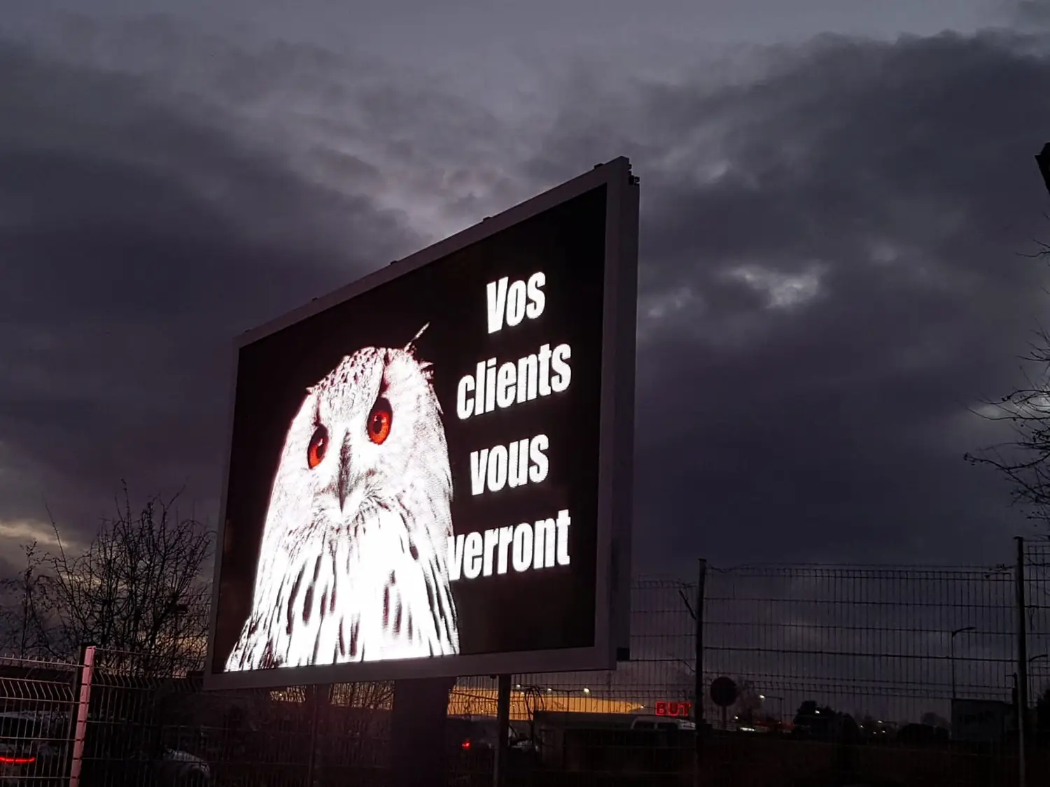 écran géant publicitaire gain de visibilité