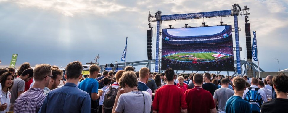 ecran géant LED Fan Zone match de football