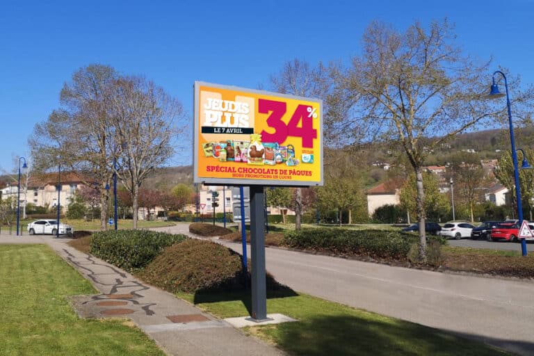 Panneau écran LED publicitaire extérieur à Ludres