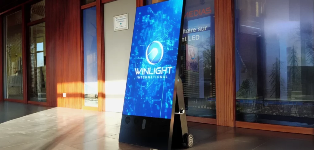 Chevalet LED Winlight AXIS dans le showroom